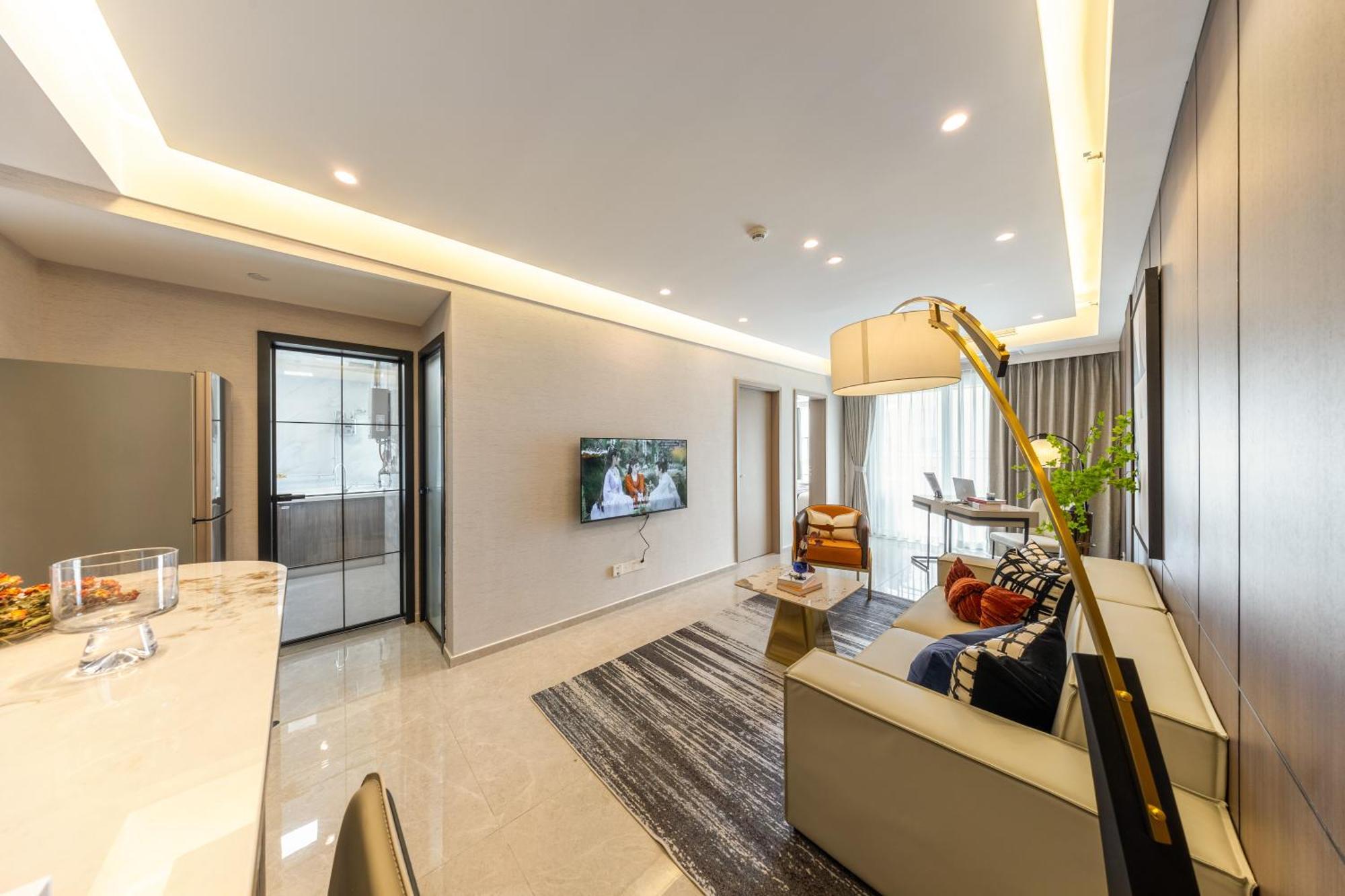 Boruisi Video And Audio Light House - Shenzhen Convention And Exhibition Center Gangxia Metro Station Aparthotel Exterior photo