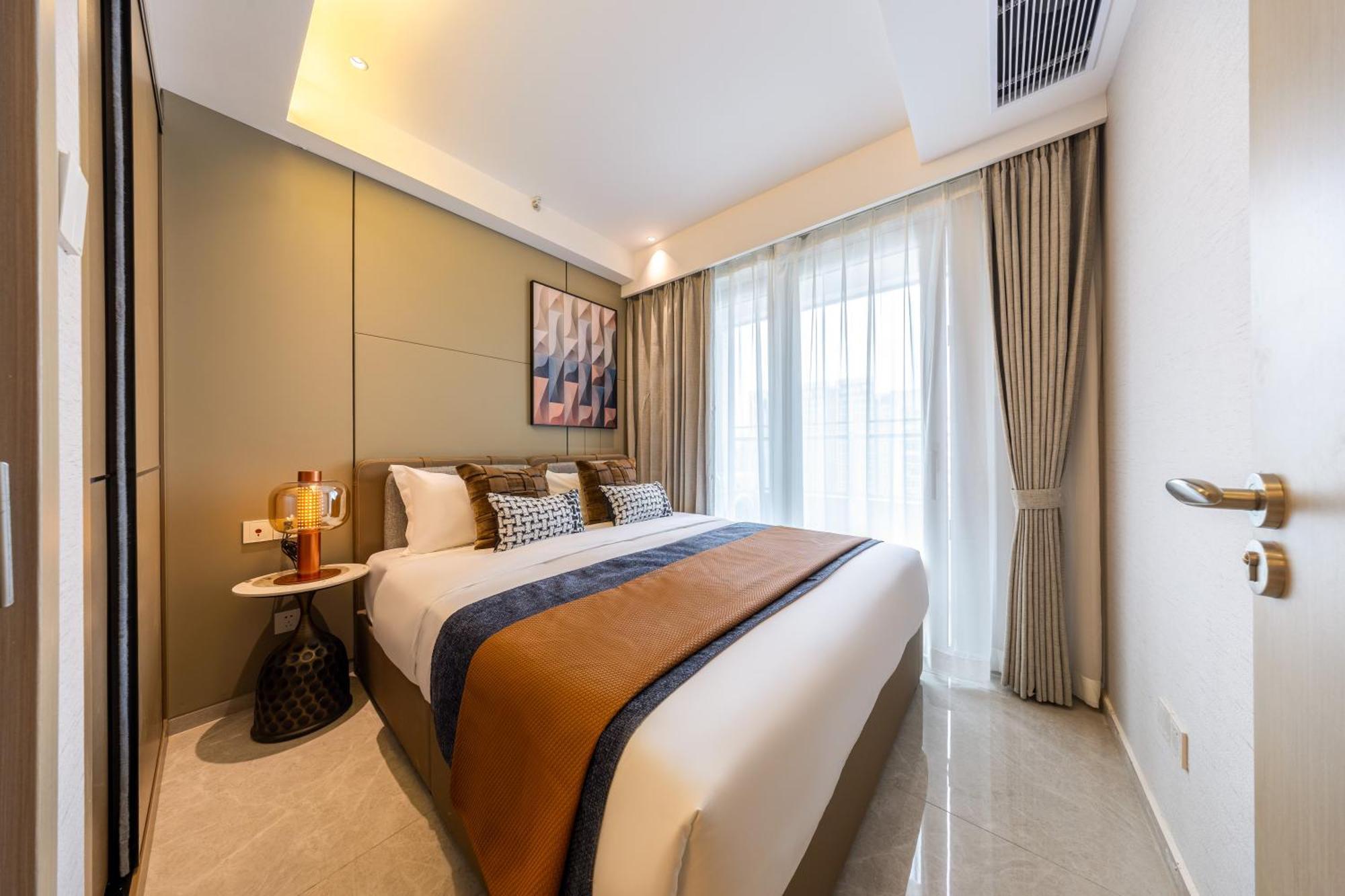 Boruisi Video And Audio Light House - Shenzhen Convention And Exhibition Center Gangxia Metro Station Aparthotel Exterior photo