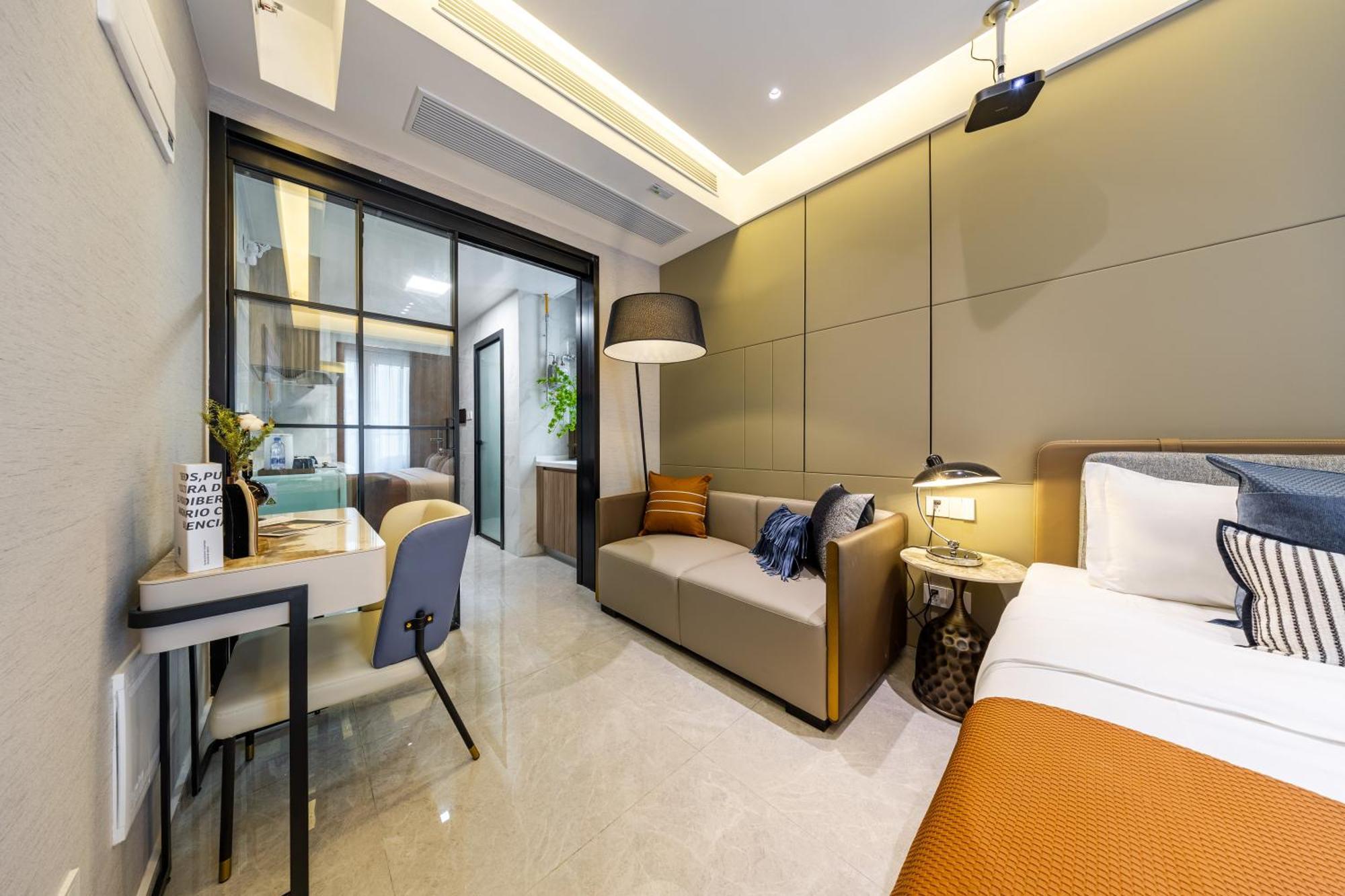 Boruisi Video And Audio Light House - Shenzhen Convention And Exhibition Center Gangxia Metro Station Aparthotel Exterior photo